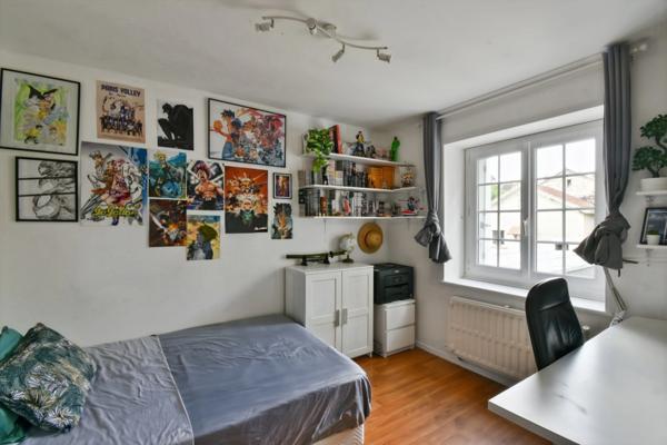 A vendre maison style mansart 6 pièces 140m² EPINAY SUR ORGE (91) à 17km de Paris, avec garage et atelier indépendant et un terrain paysagé de 598m²
