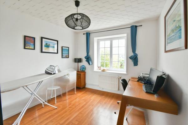 A vendre maison style mansart 6 pièces 140m² EPINAY SUR ORGE (91) à 17km de Paris, avec garage et atelier indépendant et un terrain paysagé de 598m²