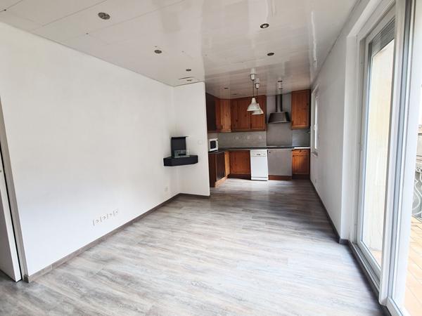 Achat immeuble Saint-Étienne - 6 pièce(s) - 80 m² - 162 000 €