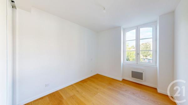 Appartement F3 à vendre  3 pièces - 73,35 m 2   BAYONNE  - 64