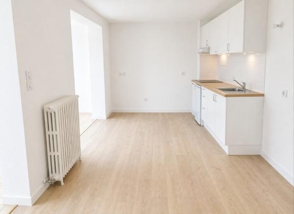 SEMI PLAIN PIED 3 CHAMBRES SANS TRAVAUX 185 000 €