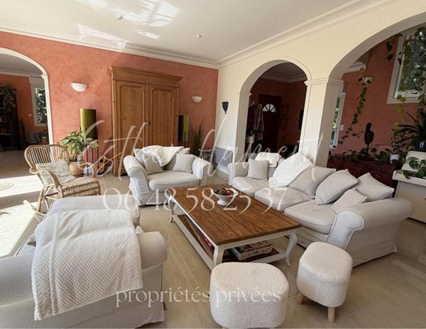 Propriété d'exception style Riviera 235 m², vue panoramique Cévennes, piscine chauffée, terrain 1 ha ? Saint-Ambroix / Alès
