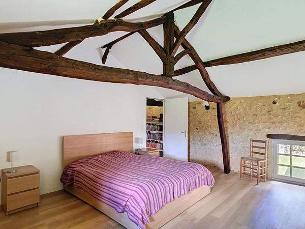 Ancien corps de ferme avec piscine