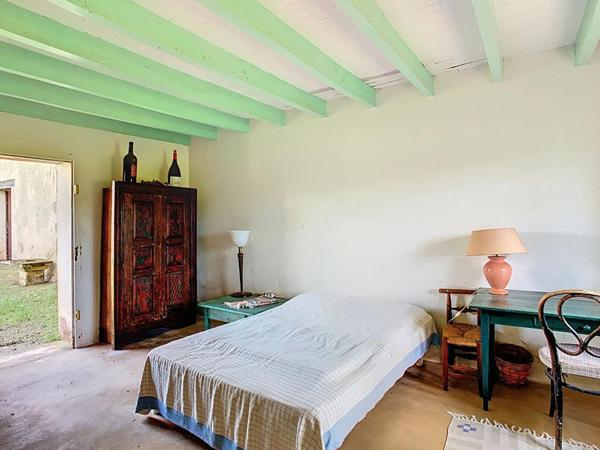 Ancien corps de ferme avec piscine