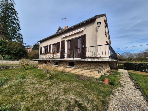 Maison à vendre à Neuvy-Saint-Sépulchre dans l'Indre (36230), ref : CG/354