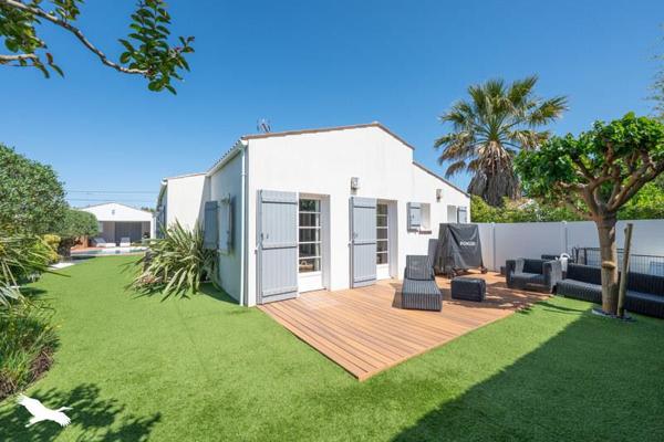 Maison à vendre |                                       Le Château-d'Oléron |                                        6 pièces  |  174 m²