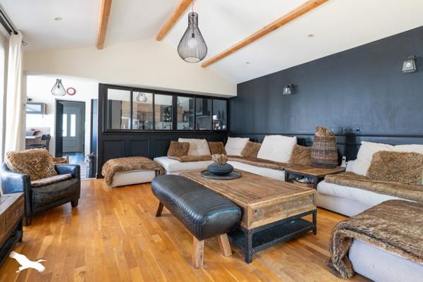 Maison à vendre |                                       Le Château-d'Oléron |                                        6 pièces  |  174 m²