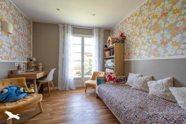 Maison à vendre |                                       Le Château-d'Oléron |                                        6 pièces  |  174 m²