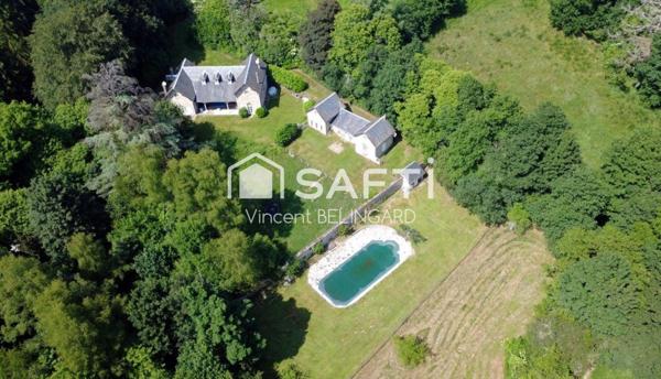 Château 15 pièces et 3 Gîtes indépendants avec piscine