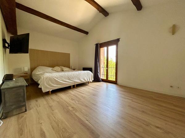 - NOUVEAUTE PROPRIETE T7 GRAND JARDIN - PISCINE