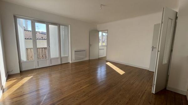 Appartement T3 - garage - jardin