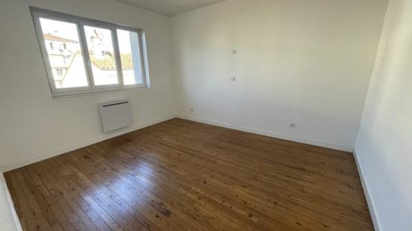 Appartement T3 - garage - jardin