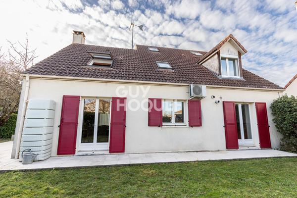 CHARMANTE MAISON FAMILIALE DE 6 PIECES (142m²) À SAINT-PIERRE-DU-PERRAY