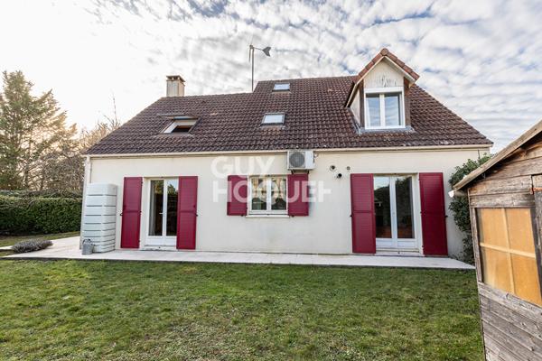 CHARMANTE MAISON FAMILIALE DE 6 PIECES (142m²) À SAINT-PIERRE-DU-PERRAY