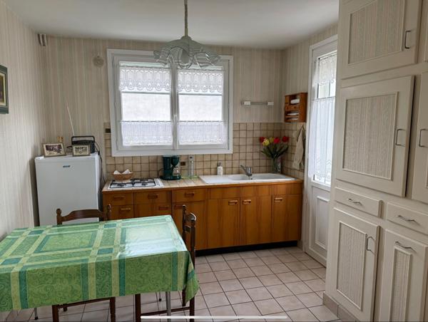 NIORT prox Quai Metayer maison 3 ch, Niort 79000