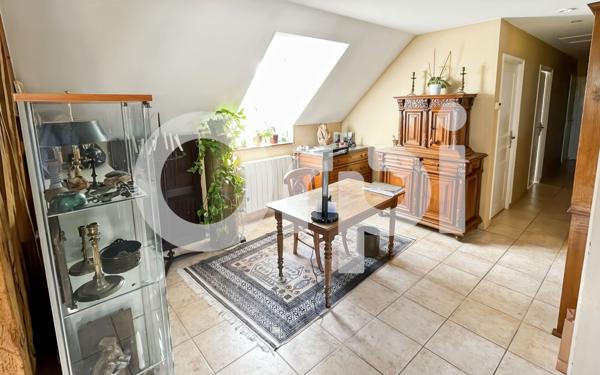 Appartement à vendre    3 pièces • 92,69 m2 Senlis