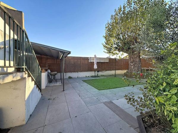 Immeuble à vendre 13 pièces de 302 m²