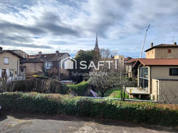 Maison de ville _  gare de ANSE à 4 min à pied