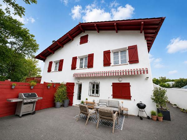 Jolie maison familiale avec appartement indépendant - Bassussarry - Rare sur le marché, Bassussarry 64200