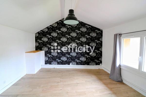 Maison
         10 pièces
        - 206 m² Exclusivité 415 000 € *