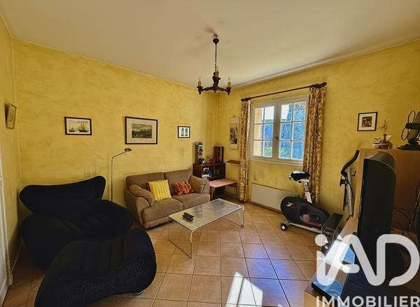 Maison à vendre 6 pièces 223 m² Aix-en-Provence
