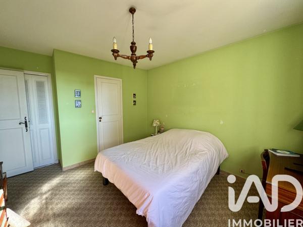 Maison à vendre 6 pièces 223 m² Aix-en-Provence