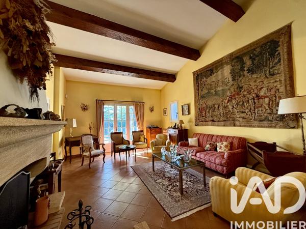 Maison à vendre 6 pièces 223 m² Aix-en-Provence