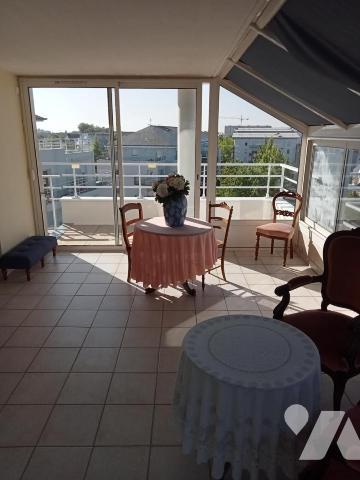 T4 de 84,98m² avec terrasse et véranda de 61m², 3 CH, parking en sous-sol