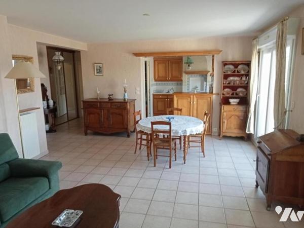 T4 de 84,98m² avec terrasse et véranda de 61m², 3 CH, parking en sous-sol