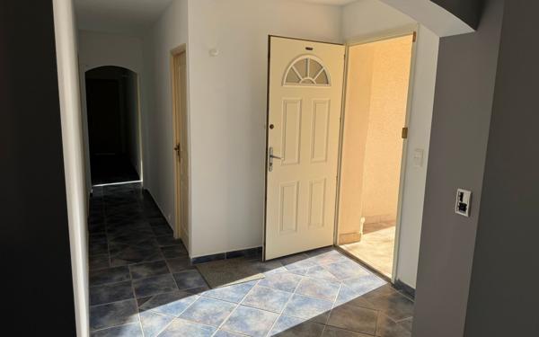 Maison à vendre    5 pièces •  Alès