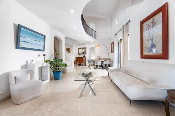Cannes : Élégante maison d’architecte entièrement rénovée Cannes