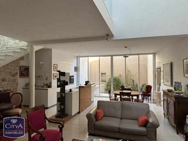 Maison à vendre 4 pièces 170.6m² Poitiers (86000)