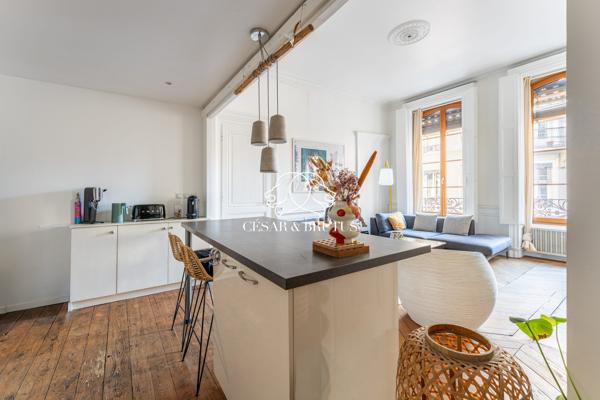 À VENDRE – Superbe T3 de 75 m² au charme de l’ancien – Lyon 3ème Saxe-Préfecture