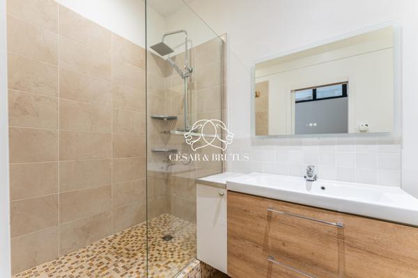 À VENDRE – Superbe T3 de 75 m² au charme de l’ancien – Lyon 3ème Saxe-Préfecture