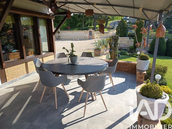 Maison à vendre 9 pièces 240 m² Chinon