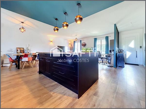 Maison familiale de 170 m2 piscine et pool house
