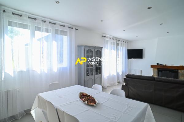 Maison 6 pièces 95 m² avec garage et dépendance €399 000 ** - Référence 9519