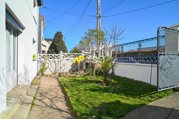 Maison 6 pièces 95 m² avec garage et dépendance €399 000 ** - Référence 9519