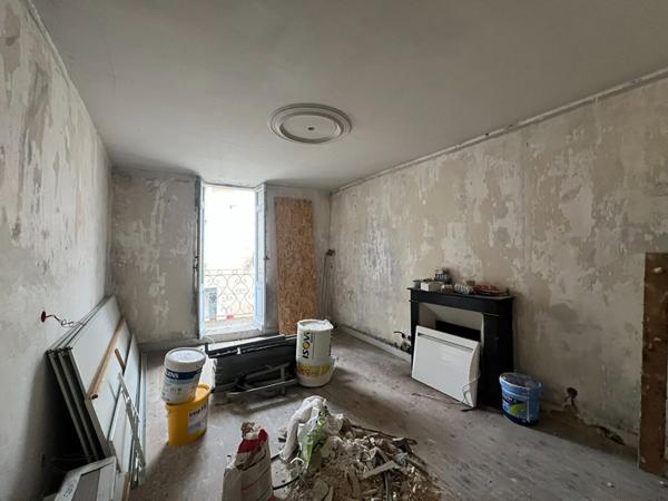 Maison ancienne à rénover à Vivonne - 3 pièces - 50 000 €