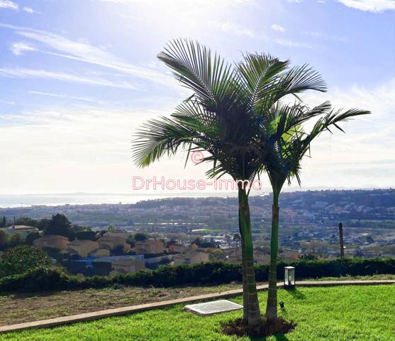 Terrain à vendre de 1 096 m²