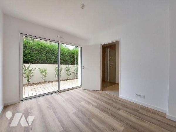 A VENDRE - RENNES (35)   Dans le quartier Francisco Ferrer,  Maison neuve 2024 de 108 m²  + gar...