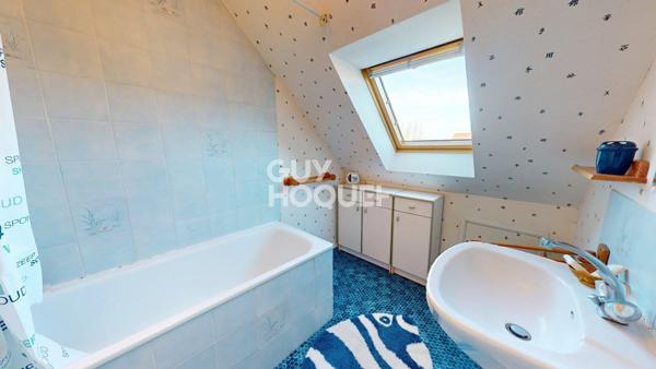 Maison - 8 pièces - 6 chambres - 149 m2 - Forges Les Bains