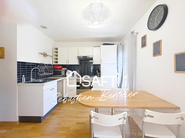 Bâtisse de caractère avec revenus locatifs  Lavaur