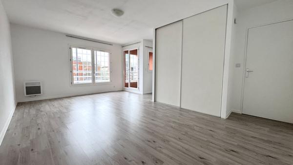 GRAND STUDIO IDÉALEMENT SITUÉ