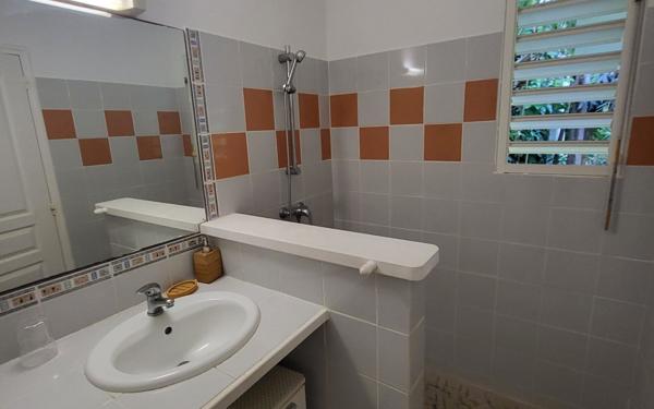 Maison à vendre    2 pièces • 39 m2 Saint-François