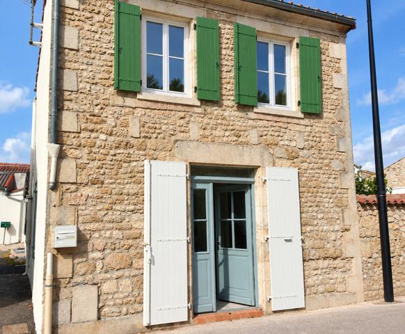 Petite maison à vendre 2 pièces  SALLES SUR MER (17)