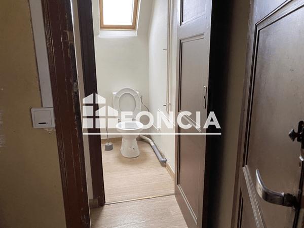 Location Studio meublé 11.17 m² - 17 QUAI MESLIN Caen 14000