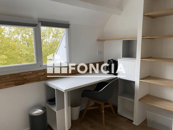Location Studio meublé 11.17 m² - 17 QUAI MESLIN Caen 14000