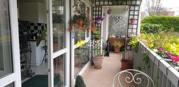 Sartrouville - Appartement 2 pièces 57.34 m2 carrez €175 000 ** - Référence 9487