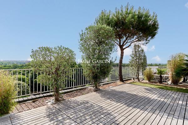 À Vendre - Appartement  - Neuilly-Sur-Seine - 92200 - Appartement - Terrasse - 3 Chambres